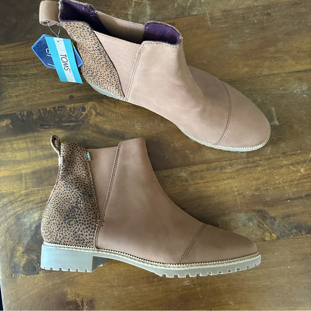 TOMS Cleo Water resistant Women's Tan Oiled Nubuck Ankle‎ Booties size 11 NWT